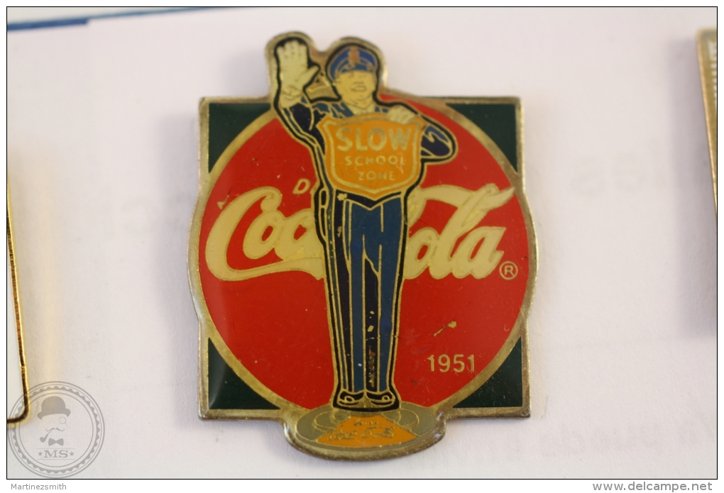 Vintage/ Retro Coca Cola Coke Advertising 1951 Slow: School Zone - Wilson Marketing 1985 - Pin Badge #PLS - Coca-Cola