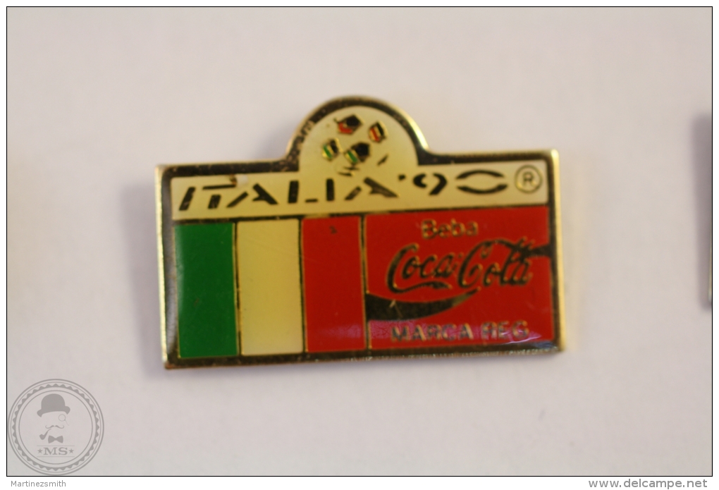 Italy 1990 FIFA World Cup - Italy Flag  - Coca Cola Pin Badge #PLS - Coca-Cola