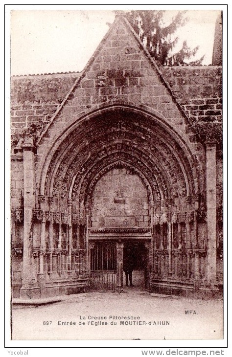 CP, 23, MOUTIER D'AHUN, Entrée De L'Eglise, Vierge - Moutier D'Ahun