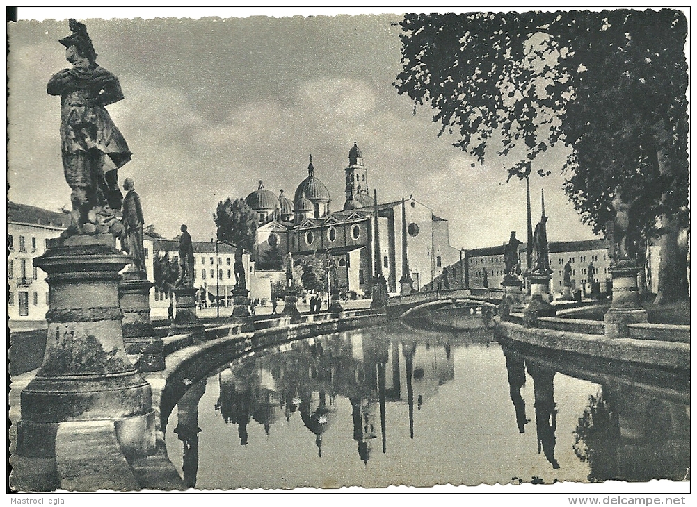 PADOVA  Prato Della Valle E Basilica Di Santa Giustina - Padova