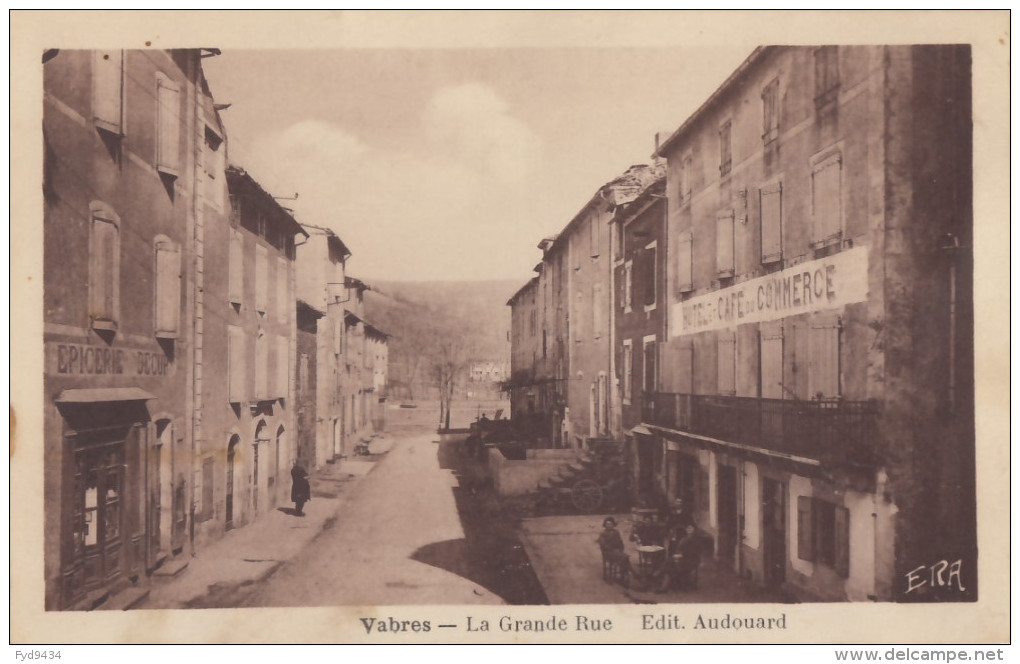 CPA - Vabres - La Grande Rue - Vabres