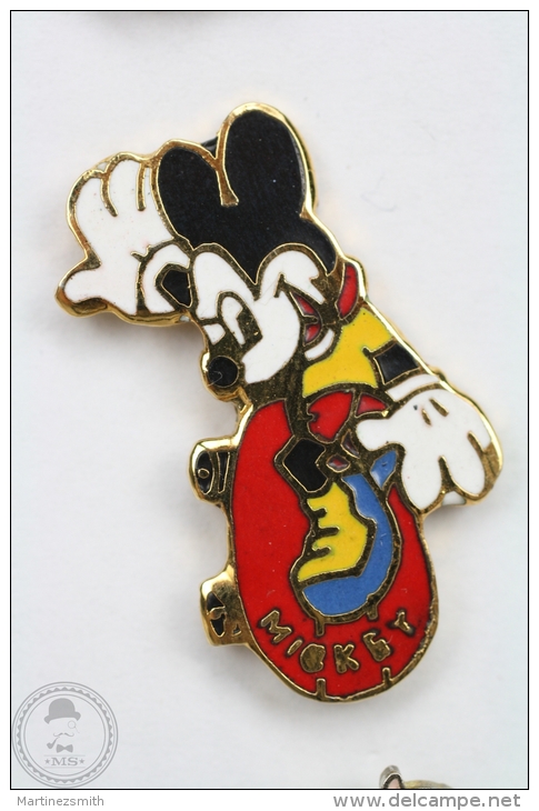 Walt Disney Mickey Mouse With Skateboard  - Pin Badge #PLS - Disney