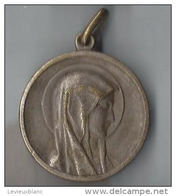 Religieux/ Médaille/Vierge Marie / LOURDES/Vers 1930   CAN165 - Frankrijk