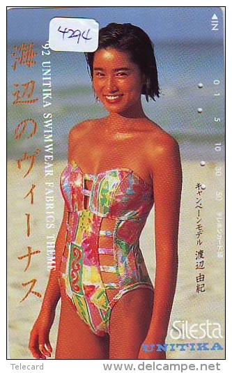 Télécarte Japon EROTIQUE (4294) EROTIC * Japan PHONECARD EROTIK * BIKINI GIRL * BATHCLOTHES * FEMME * SEXY LADY  UNITIKA - Moda