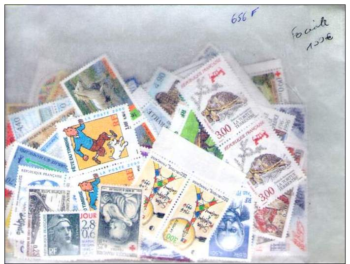 FRANCE, LOT DE TIMBRES NEUFS ** , 100 € DE FACIALE, REMISE 50% - Autres & Non Classés