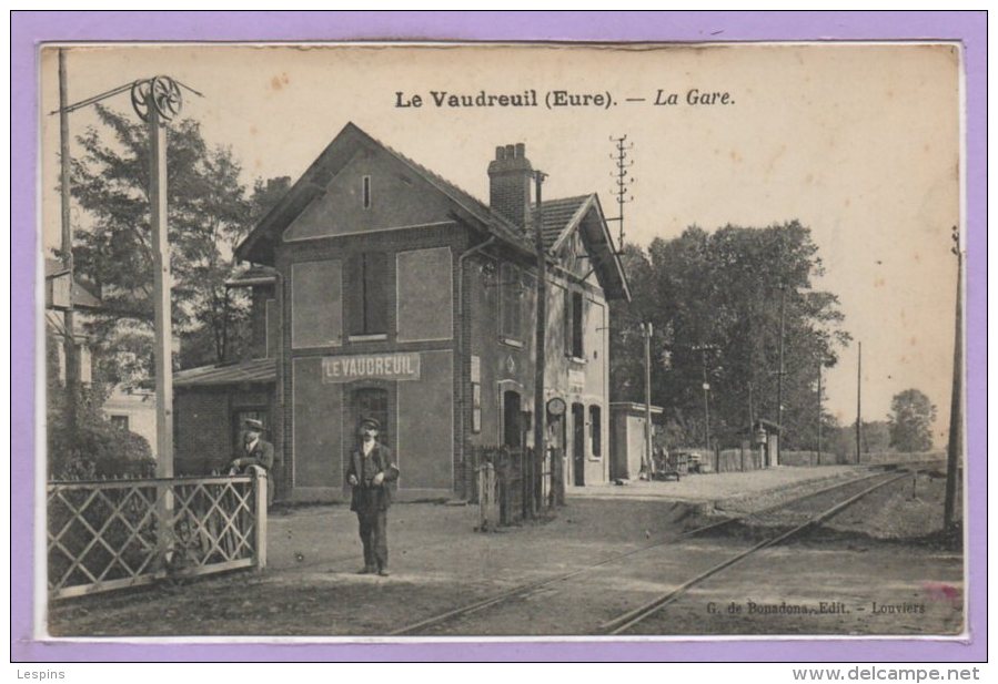 27 - Le VAUDREUIL --  La Gare - Le Vaudreuil