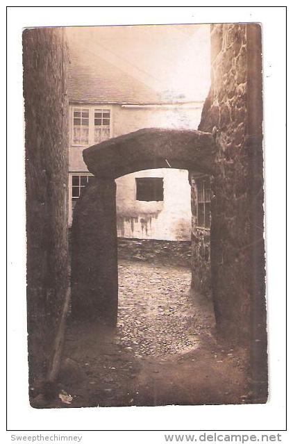 RP ST. IVES THE OLD ARCH ARCHWAY LEADING OFF THE DIGBY Cornwall - St.Ives