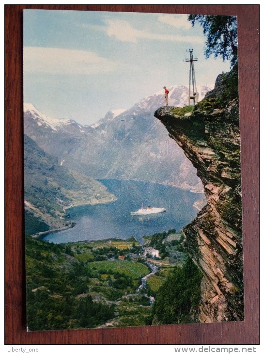 Fjord De GEIRANGER à Environ 70 Km D'Alesund ( 8 ) Anno 1966 ( Pharma Protéosulfan - Zie/voir Foto Voor Details ) !! - Norvège