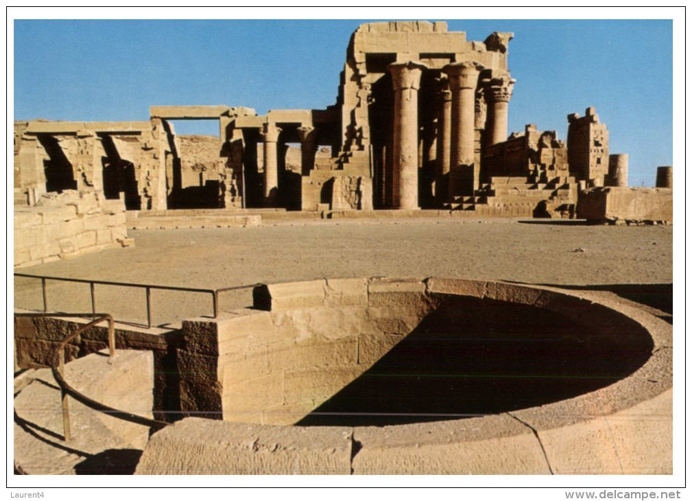 (444) Egypt - Komombo Temple - Luxor
