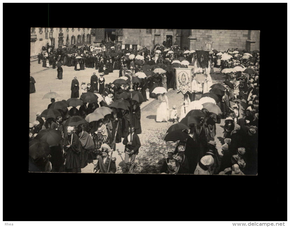 29 - LANDIVISIAU - BELLE CARTE PHOTO - Procession - Landivisiau