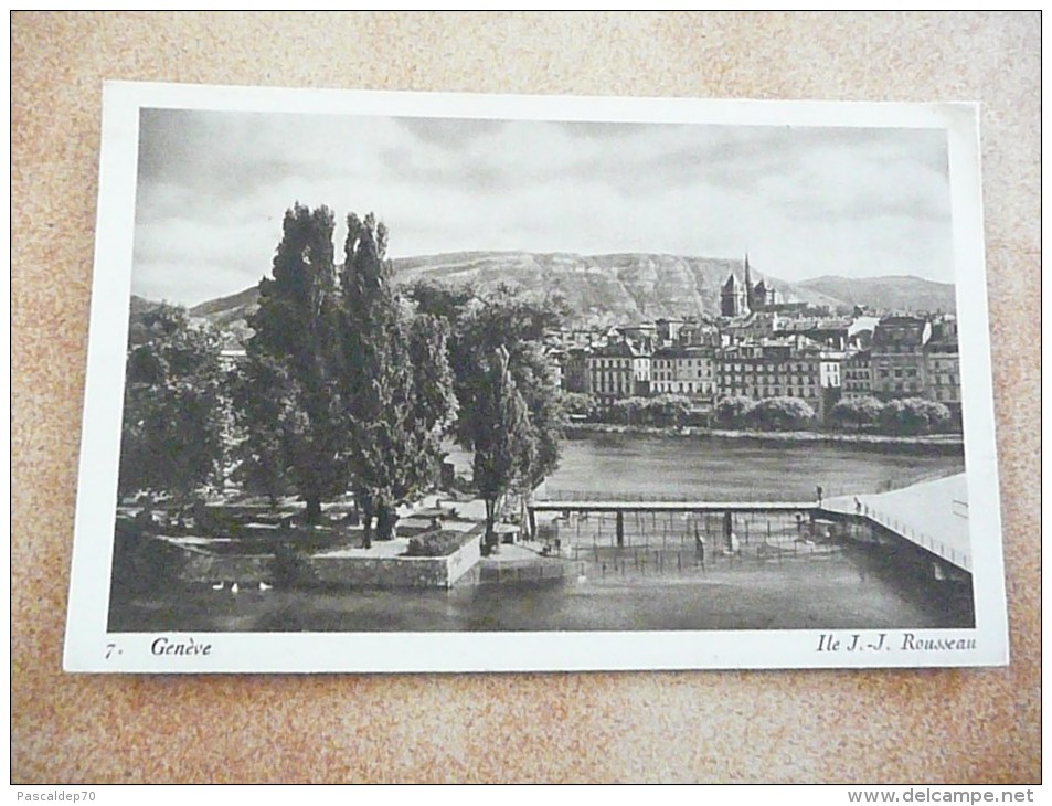 GENEVE -  Ile J.J. Rousseau - Genève