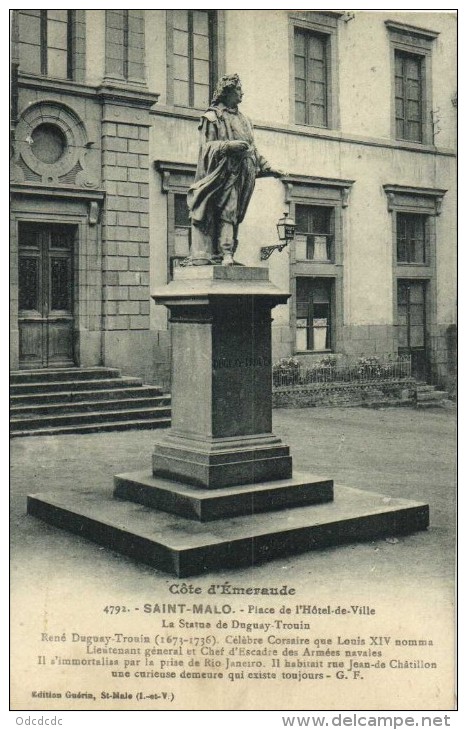 SAINT MALO  Place De L'Hotel De Ville La Statue De Duguay Trouin  Recto Verso - Saint Malo