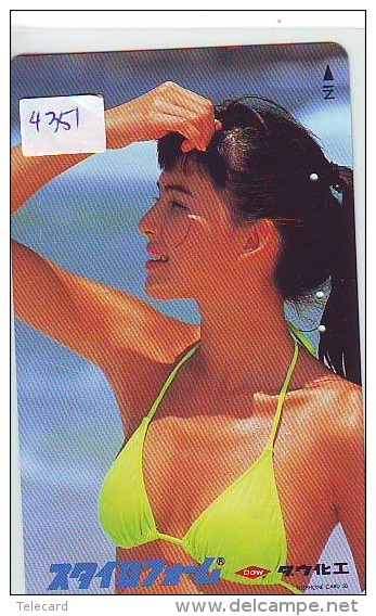 Télécarte Japon EROTIQUE (4351) ACTRESS * EROTIC  Japan PHONECARD EROTIK * BIKINI GIRL * BATHCLOTHES * FEMME * SEXY LADY - Moda