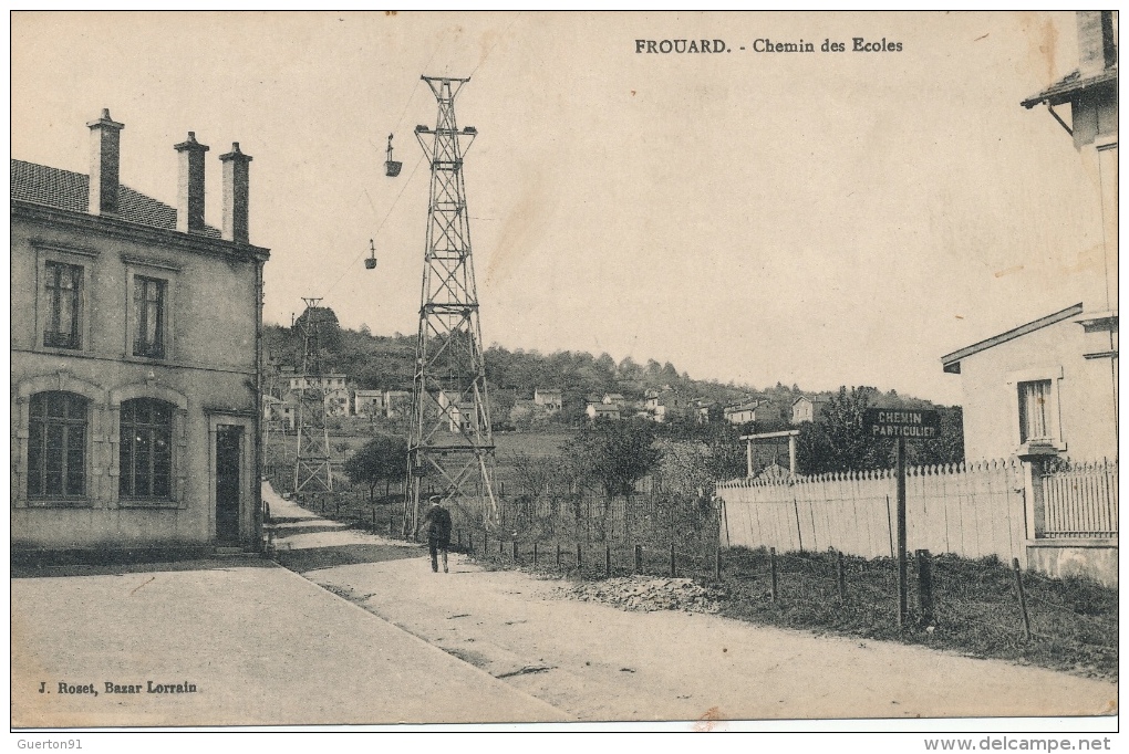 ( CPA 54 )  FROUARD  /  Chemin Des Écoles  - - Frouard