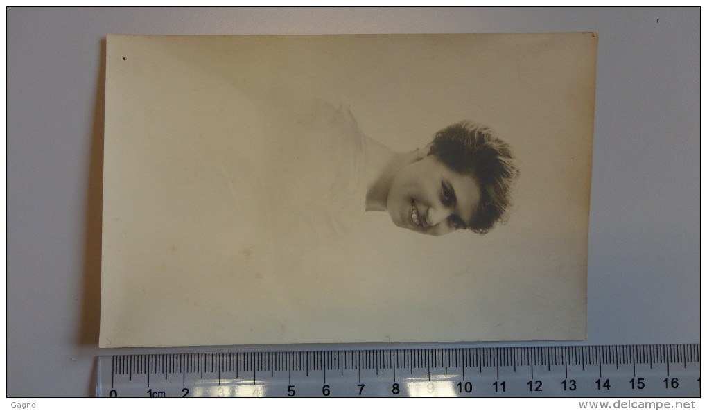 14G - Photo Carte Madeleine Borremans - Persone Identificate