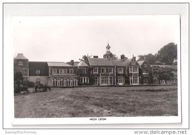 RP HIGH LEIGH  Nr HODDESDON  REAL PHOTO UNUSED POSTCARD - Hertfordshire