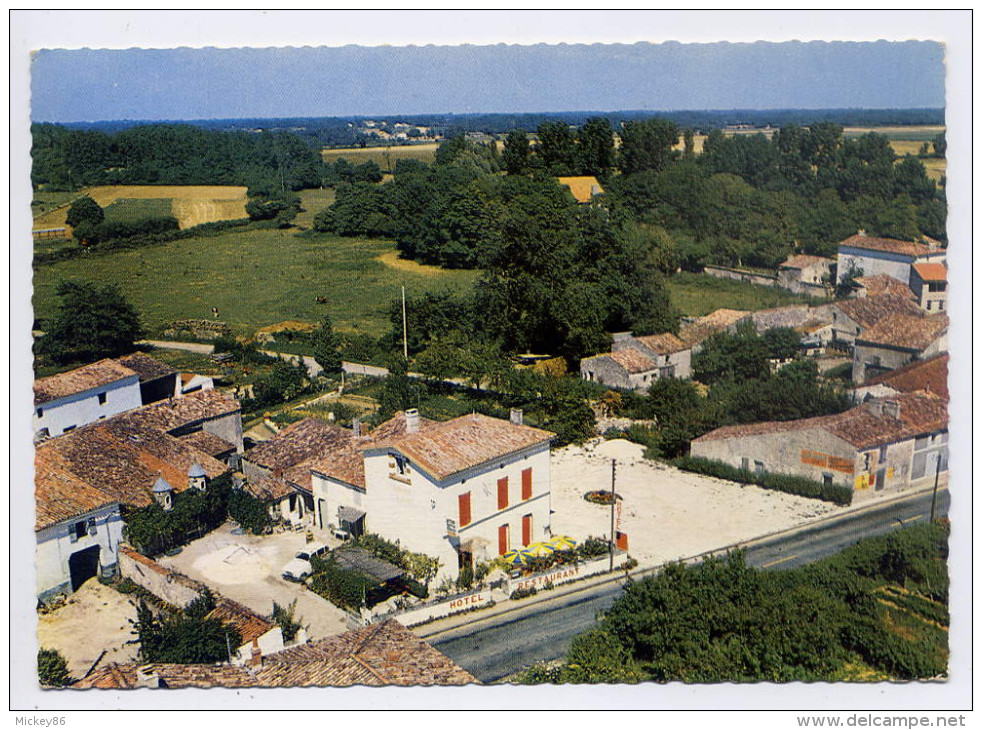 Hotel-Restaurant--PISANY--17--"Auberge Fleurie"--Vue Aérienne ,cpsm 15 X 10 N° 1001 éd Sofer--Beau Cachet PISANY-17 - Restaurants