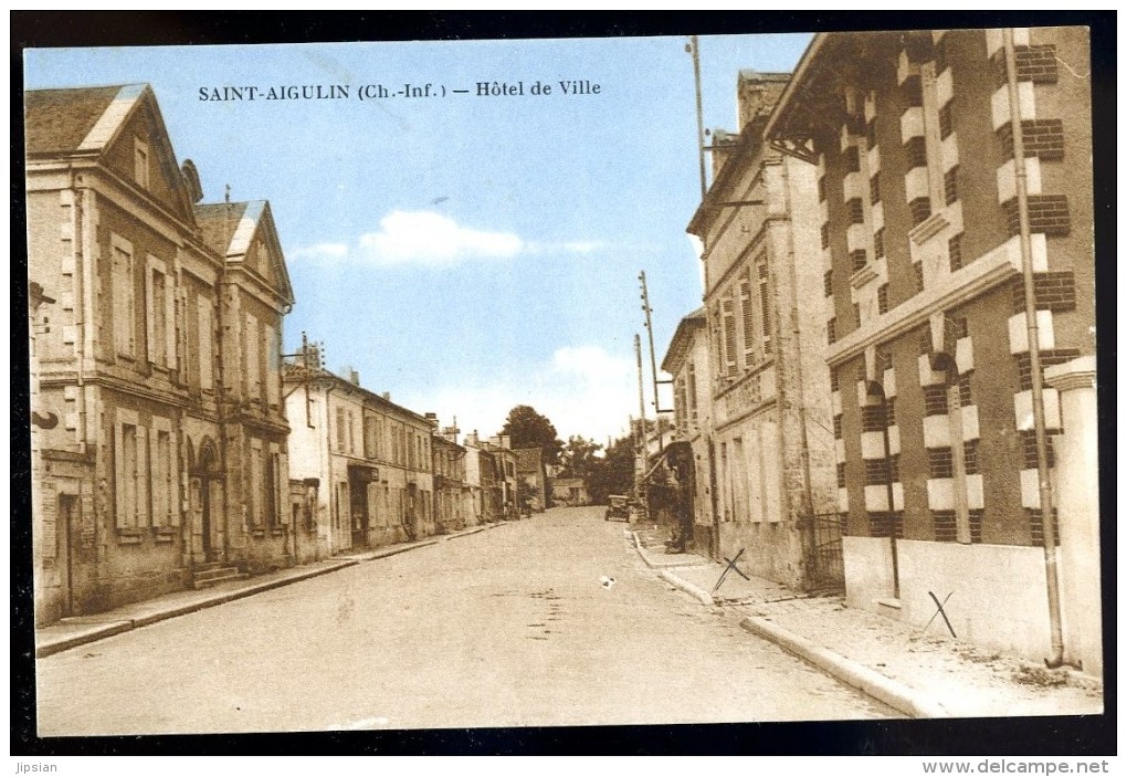 Cpa  Du 17 Saint Aigulin Hôtel De Ville   .....  Montguyon Jonzac  Tris15 - Jonzac