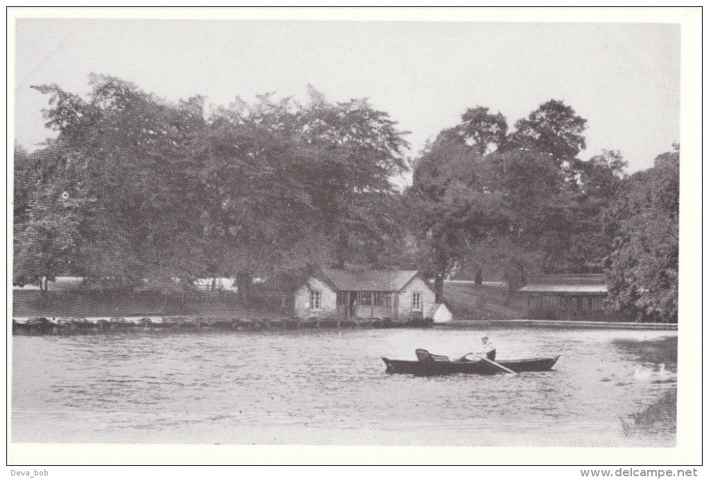 Postcard Waterloo Boating Lake Roundhay Park Leeds Yorkshire Repro - Leeds