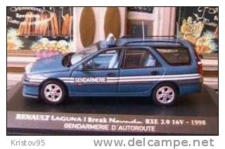 RENAULT LAGUNA I BREAK NEVADA RXE 16V 1998 GENDARMERIE UNIVERSAL HOBBIES 1/43 - Other & Unclassified