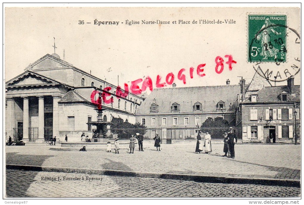 51 - EPERNAY - EGLISE NOTRE DAME ET PLACE DE L' HOTEL DE VILLE - EDITEUR FOURNIER N° 36 - Epernay