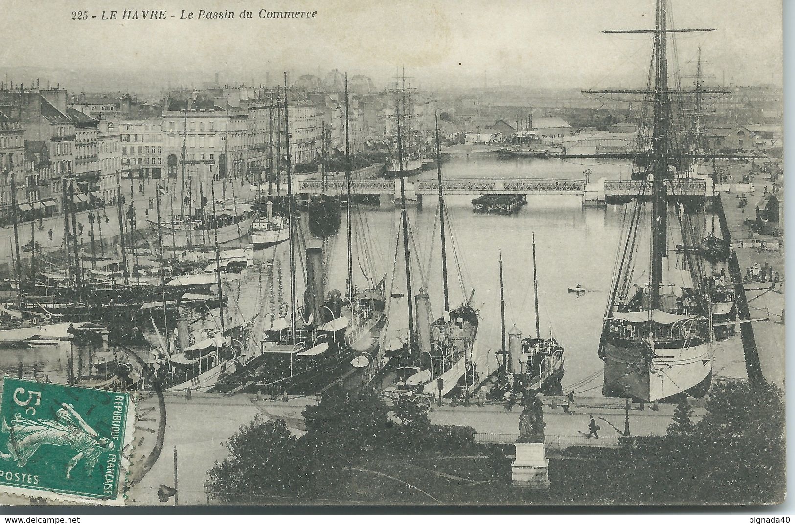 Cp , 76 , LE HAVRE , Le Bassin Du Commerce - Port