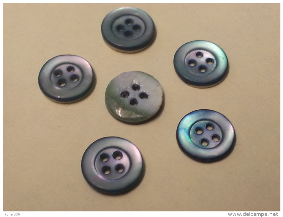 Bouton : Lot De 6 Petits Boutons Verre Nacre Nuance Verte Et Bleu - Buttons