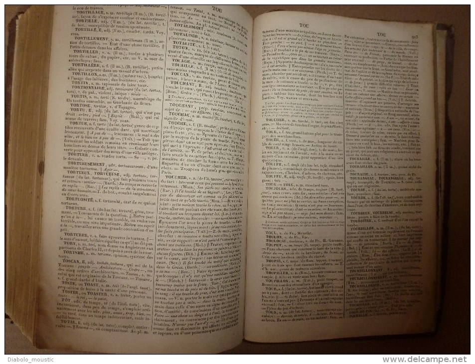 1843  NOUVEAU DICTIONNAIRE DE LA LANGUE FRANCAISE ( reliure cuir)  par M. Noël et M. Chapsal