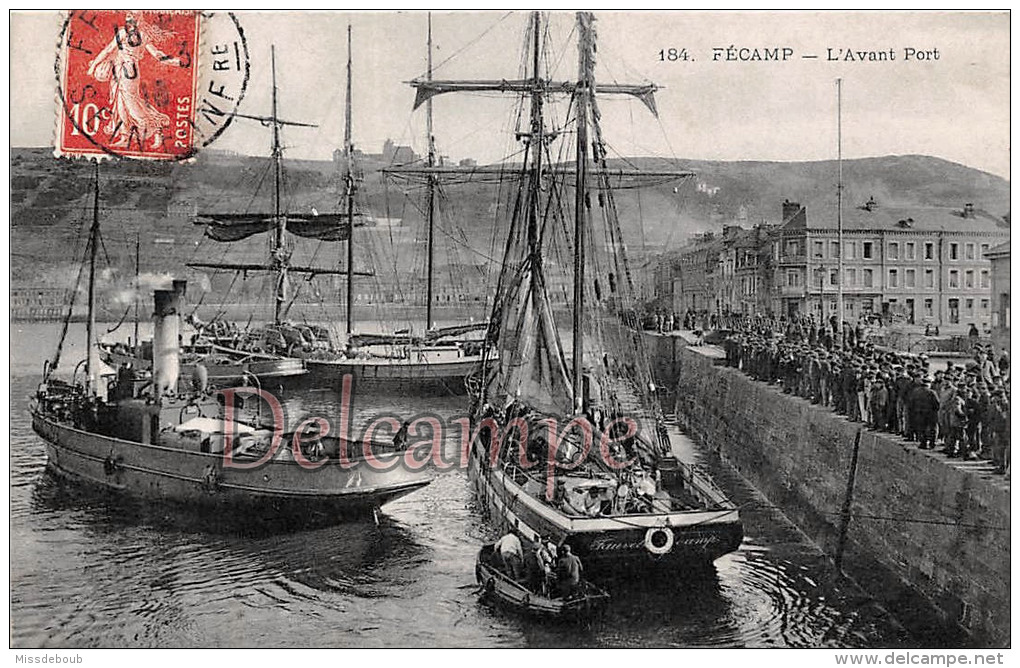 76 - FECAMP - L'avant Port - écrite 1910  - 2 Scans - - Fécamp
