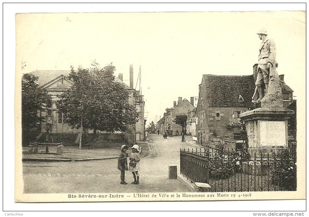 SAINTE SEVERE SUR INDRE-l'Hotel De Ville Et Le Monument Aux Morts14/18 - Other & Unclassified