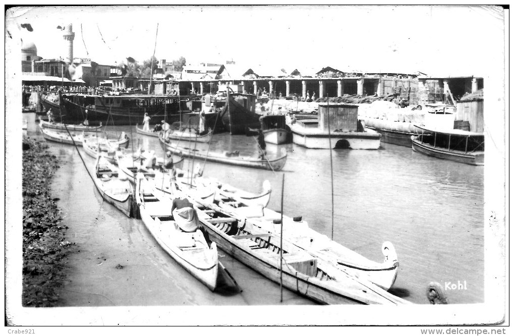 IRAQ  BASRA    SCENE FUVIALE A  BASRA  RIVER SCENE AT BASRA CARTE PHOTO - Irak