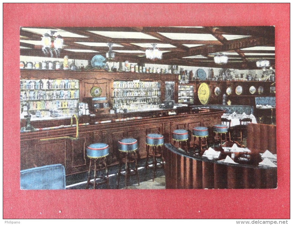 Wisconsin> Milwaukee  Karl Ratzch's Bar With Steins    Ref 1371 - Milwaukee
