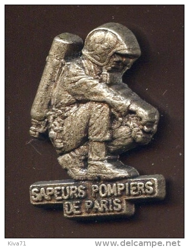 "  Sapeurs Pompiers De PARIS Prépa. "  Métal   Vert Pg15 - Brandweerman