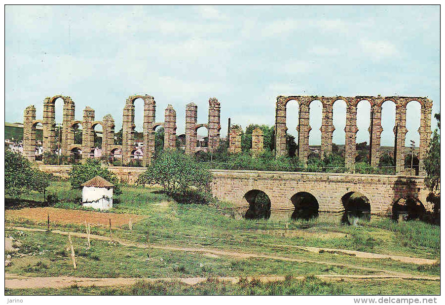 Espana-Spain, Extremadura, Mérida, Acueducto Y Puente Romano Sobre El Albarregas, Aquaduc Et Pont,... Circulante No - Mérida