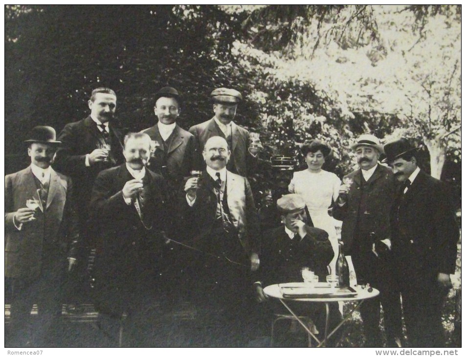 APERITIF CHAMPÊTRE - Civils Et Militaire - Carte-photo - Vers 1920 - Non Voyagée - Receptions