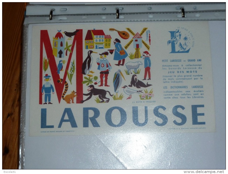 BUVARD-LAROUSSE- MOTS A TROUVER - M - Stationeries (flat Articles)