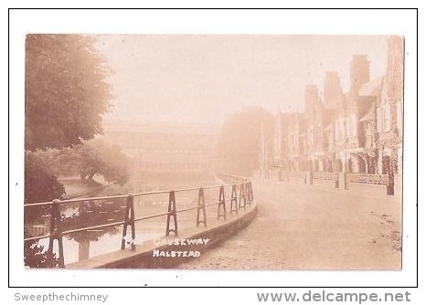 RP HALSTEAD THE CAUSEWAY ESSEX UNUSED OLD POSTCARD - Autres & Non Classés