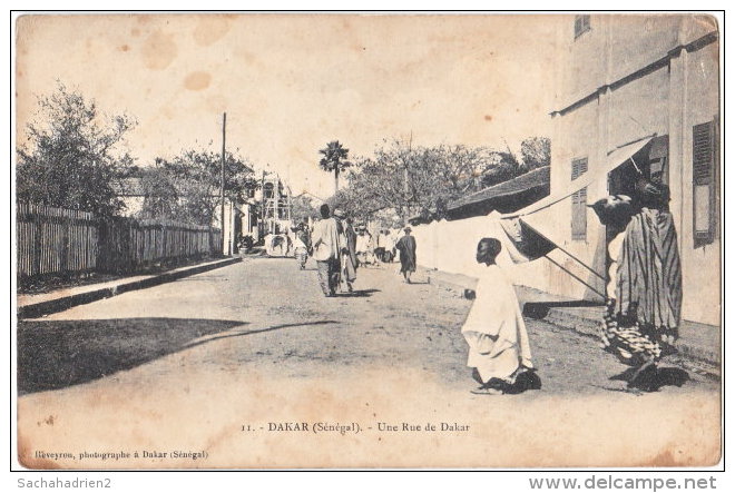 DAKAR. Une Rue De Dakar. 11 - Sénégal