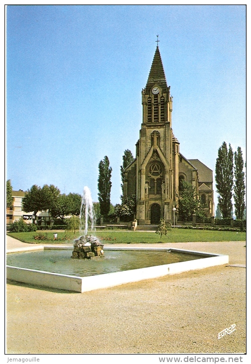 TALANGE 57 - Eglise Jésus Ouvrier - 10366 - W-6 - Talange