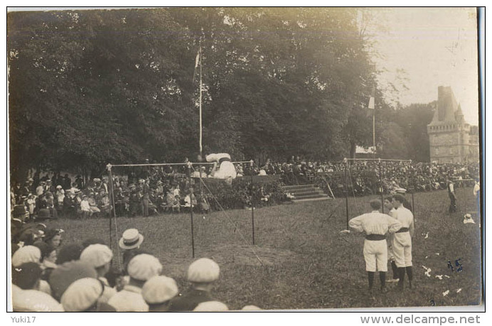 28 MAINTENON CARTE PHOTO CONCOURS GYMNASTIQUE BARRE FIXE - Maintenon