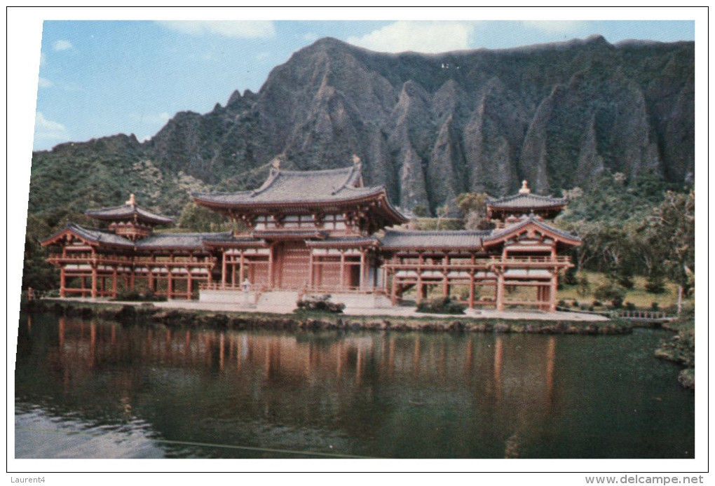 (822) USA - Hawaii  - Oahu Island Byodo-In Temple - Oahu