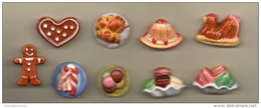 Série Complète De 9 Fèves Plates GOURMANDISE DE FETE 2008 Gâteau & Bonbon, Pain D'épices, - Altri & Non Classificati