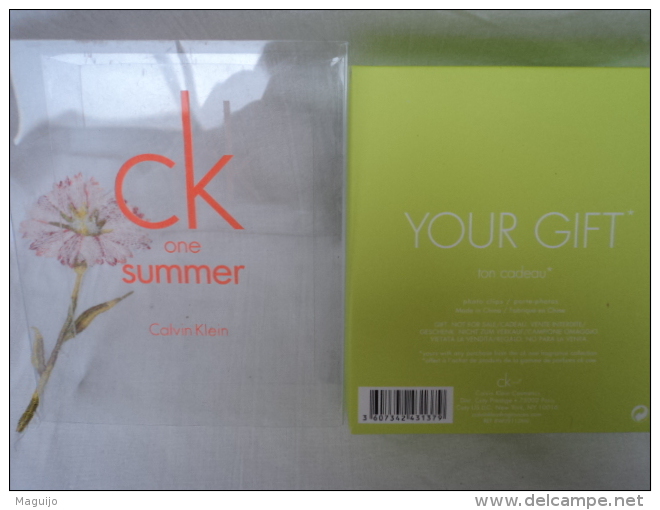 CALVIN KLEIN " CK ONE SUMMER"  BOITE  4 PORTE- PHOTOS   LIRE & VOIR!!! - Miniaturas Mujer (en Caja)