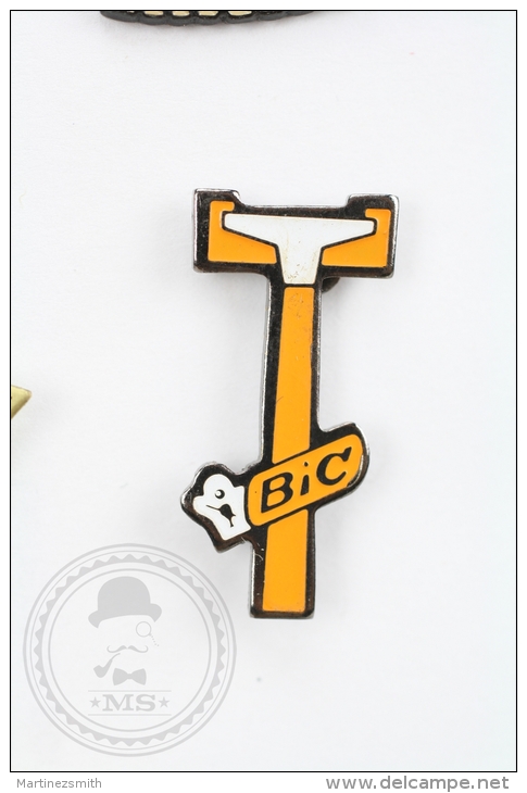 BIC Razor Trademark Advertising - Pin Badge #PLS - Marcas Registradas