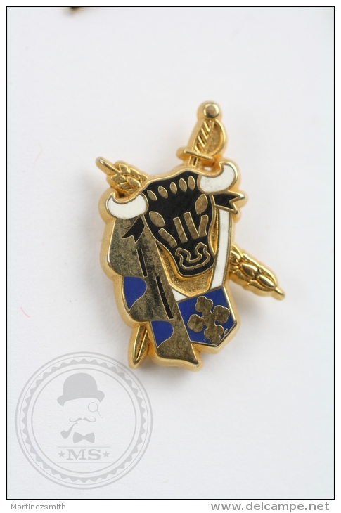 Rare Arthus Bertrand Paris - Bull Head & Soword  - Pin Badge #PLS - Arthus Bertrand