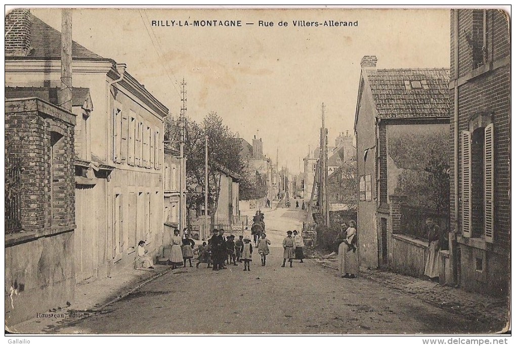 RILLY LA MONTAGNE RUE DE VILLERS ALLERAND CPA ANIMEE - Rilly-la-Montagne