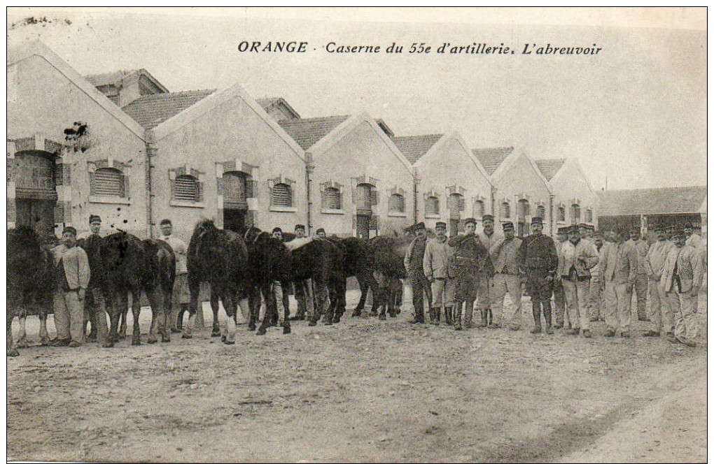 20.   ORANGE - Caserne Du 55° D' Artillerie - L' Abreuvoir - Orange