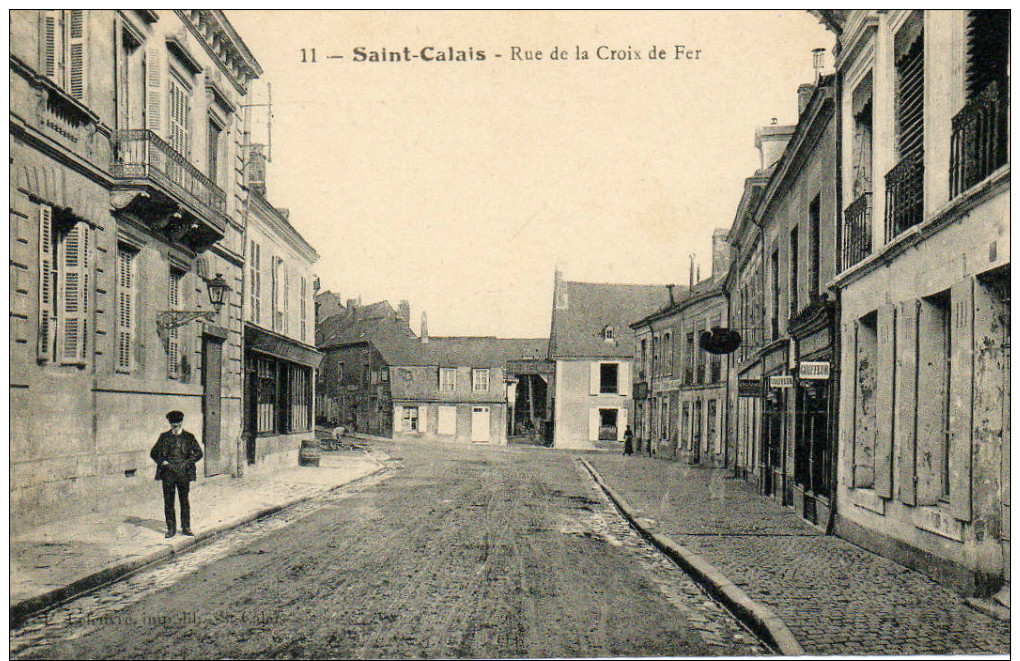 20   SAINT  CALAIS    -    RUE  DE  LA  CROIX  DE  FER - Saint Calais