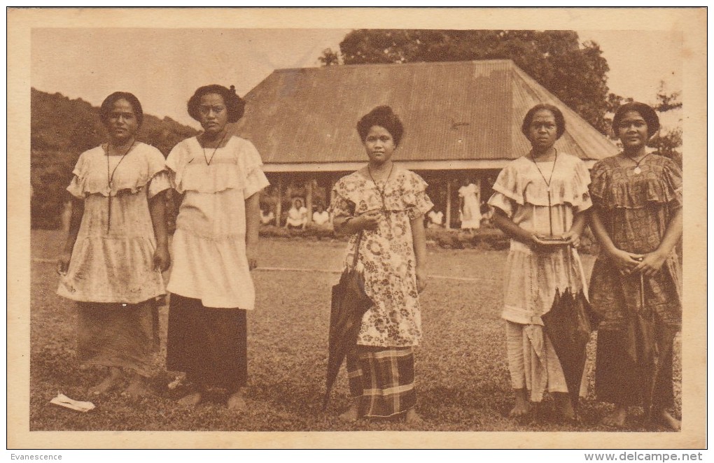 JEUNES ELEVES DES SOEURS D APIA  ILES SAMOA     /////     REF 3238 - Samoa