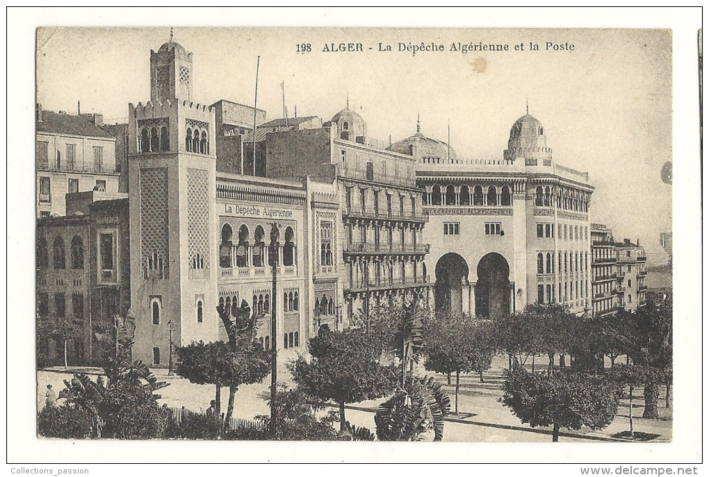 Cp, Algérie, Alger, La Dépêche Algérienne Et La Poste, Voyagée 1930 - Alger